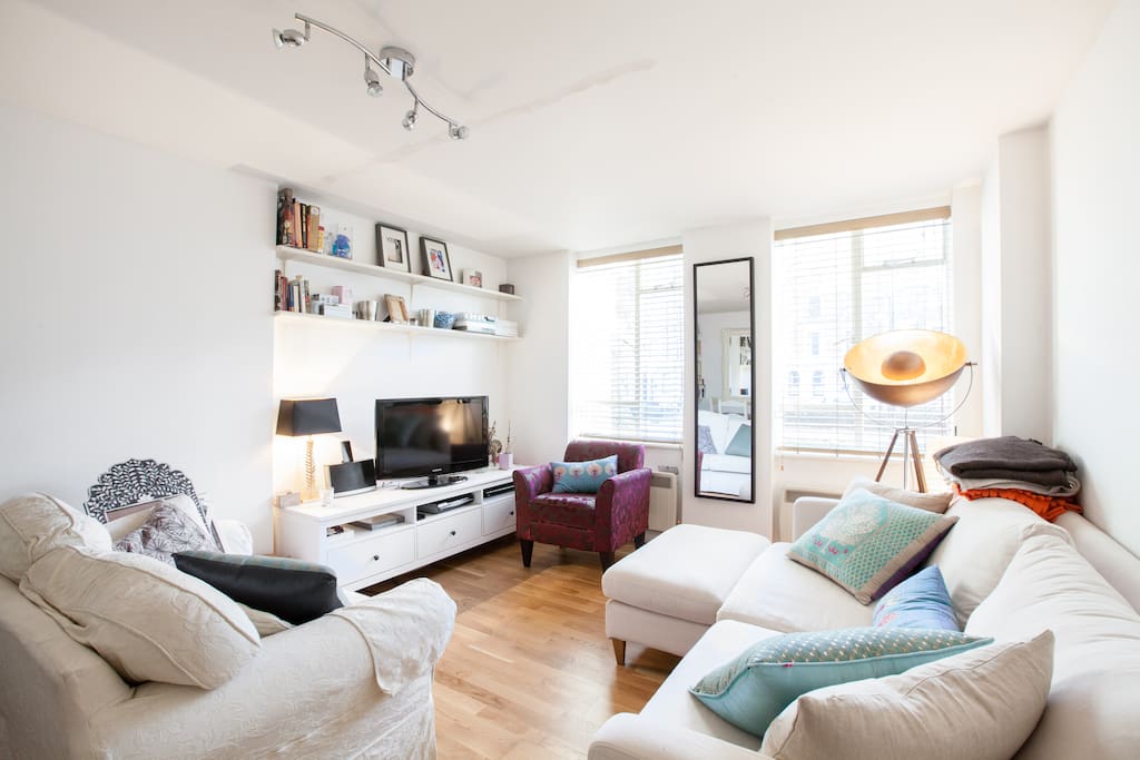 Beautiful living room with a very comfortable sofa!