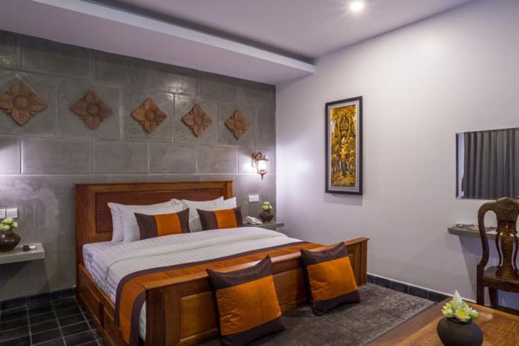 Deluxe King bed