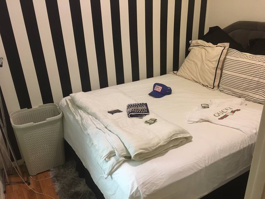 Queen size bed
