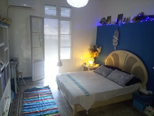 Chambre plein centre ville avec balcon