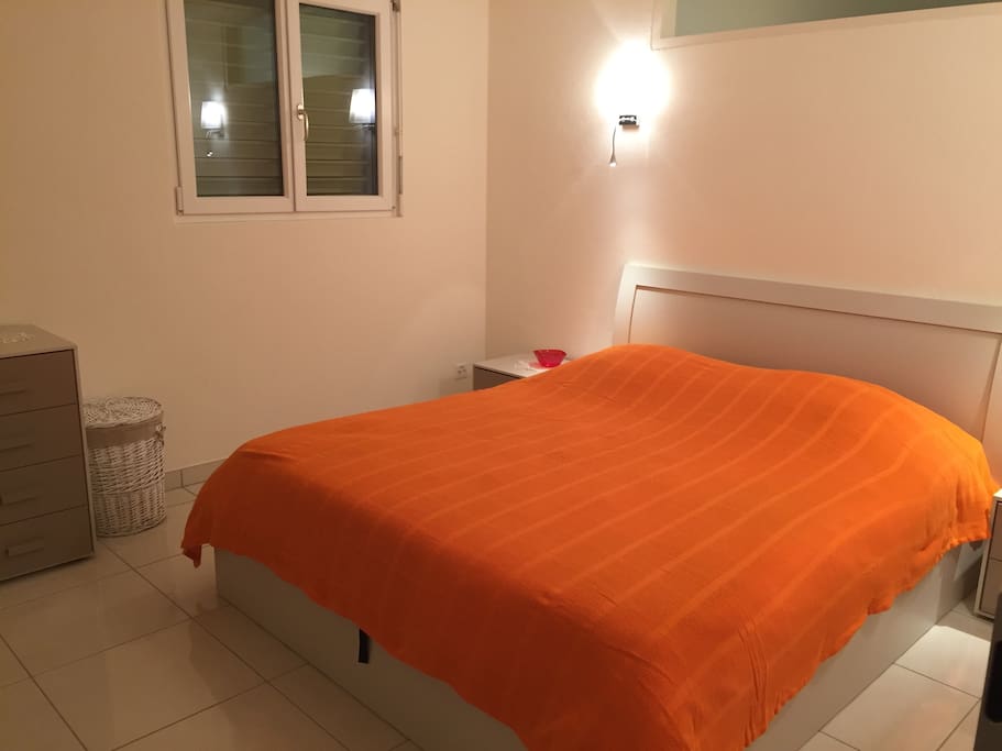Camera da letto spaziosa tipo suite