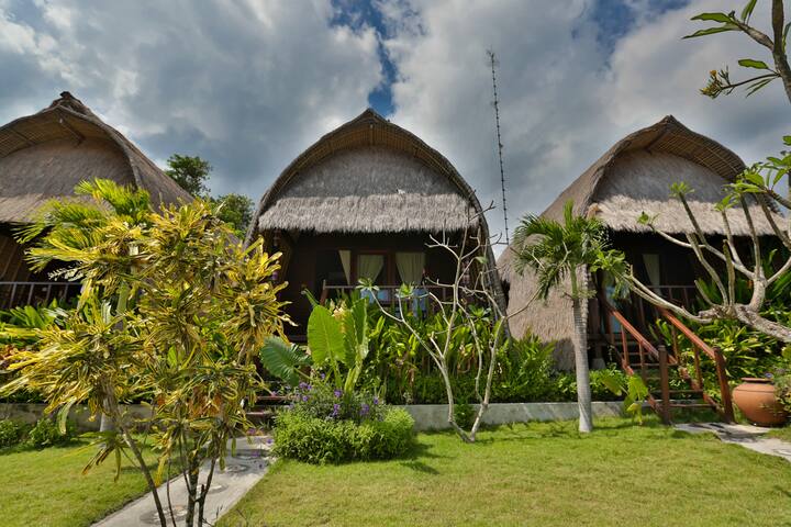 Deluxe Cottage Sunset Coin Lembongan Hotels For Rent In