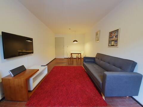 Modern, Scandinavian Apt. next to Aristides street