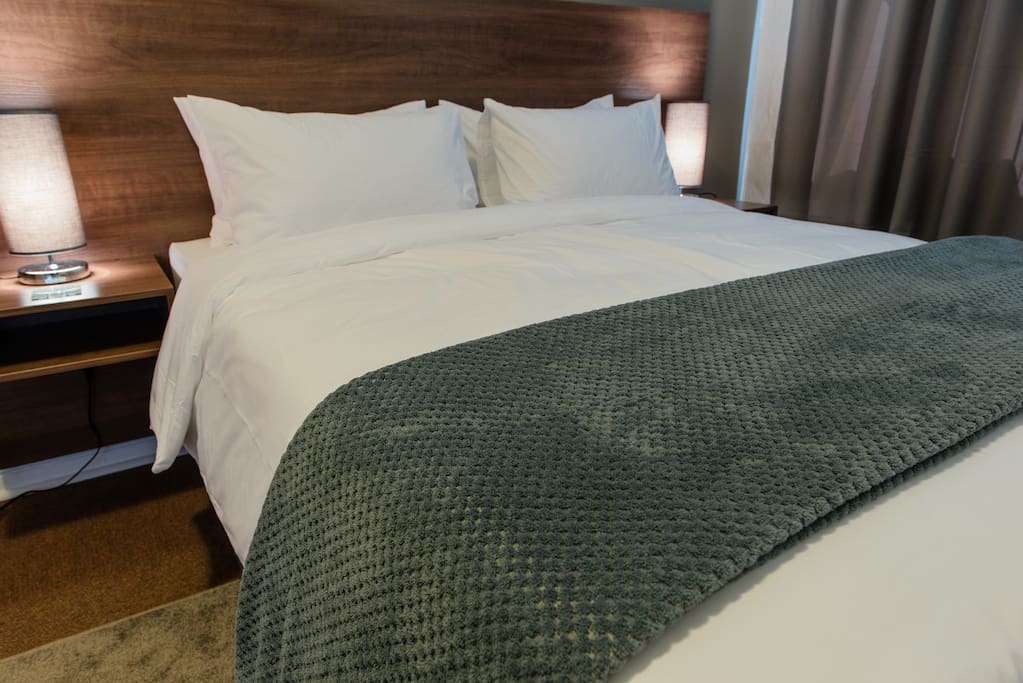 Whether you choose a queen or a double bed, a good night's rest awaits you.