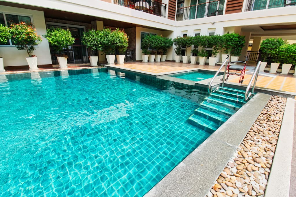 Swimming pool