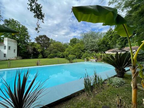 Quinta with a pool and a park 60km from CABA