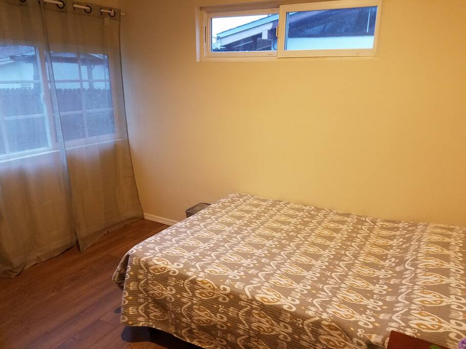 Bedroom View2