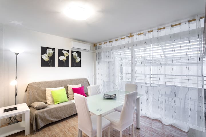 ALQUILER APARTAMENTO A 50 METROS PLAYA CON PARKING