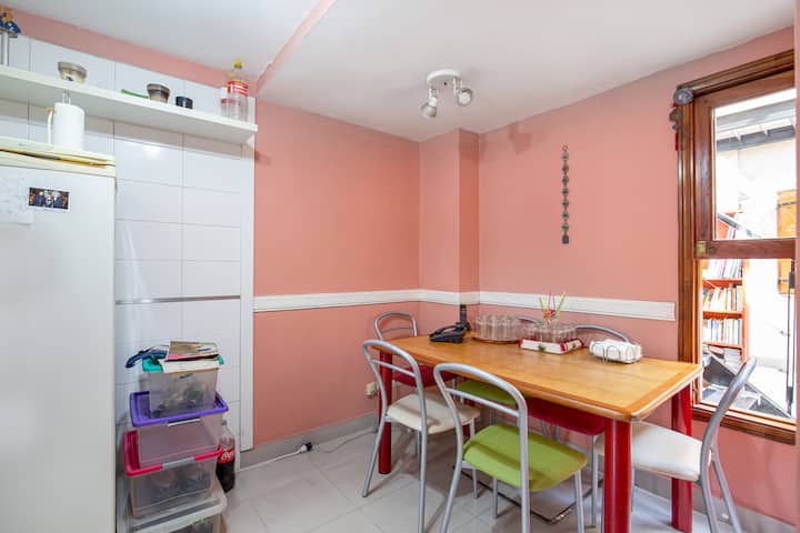 Quarto em apartamento em La Paternal