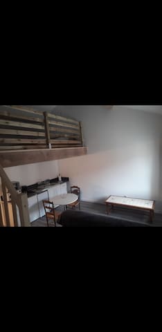 Studio 40 m2 avec mezzanine