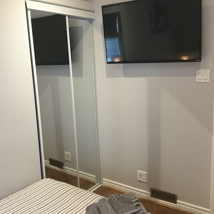 Smart TV with cable.