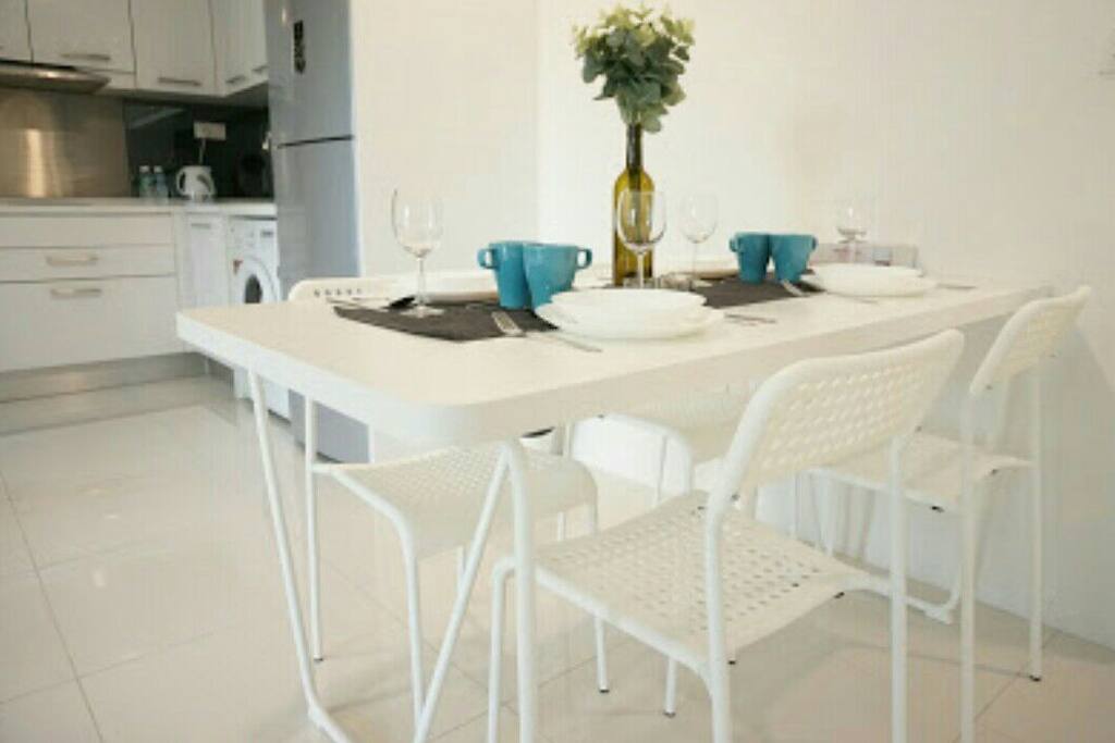 Allowed light cooking ( kitchen utensils & dinning utensils provided)
