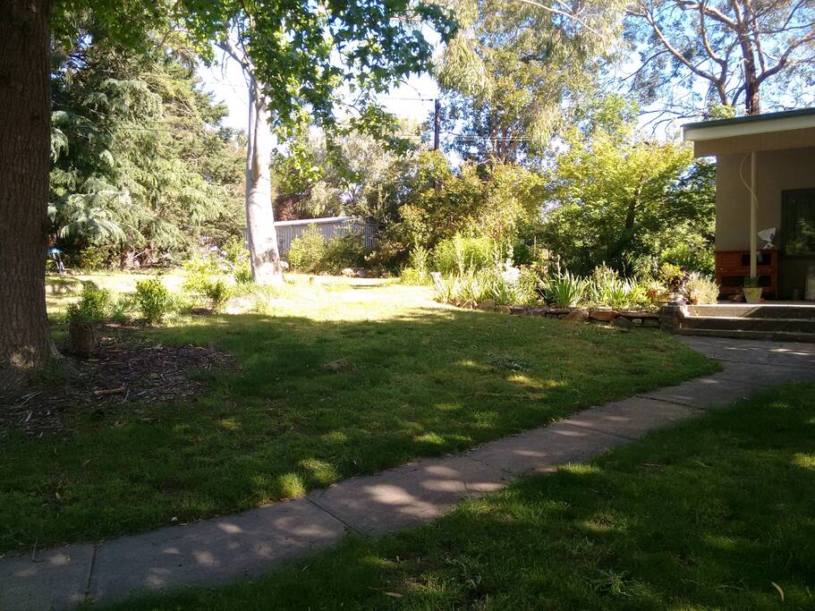 Relax in the large garden and watch the birds