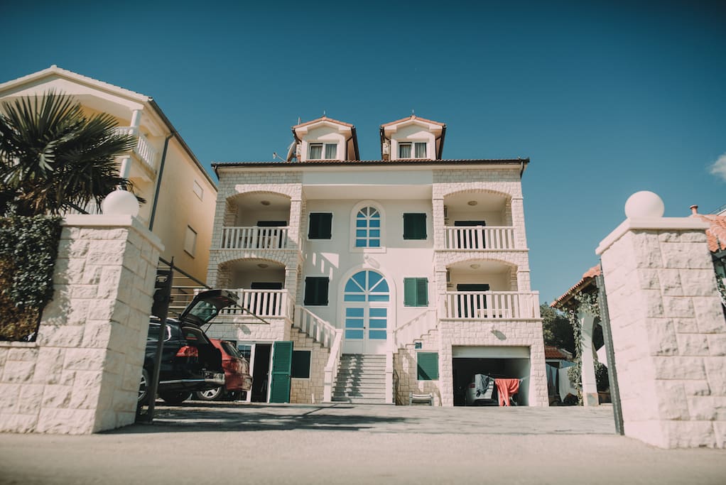 Villa StarView