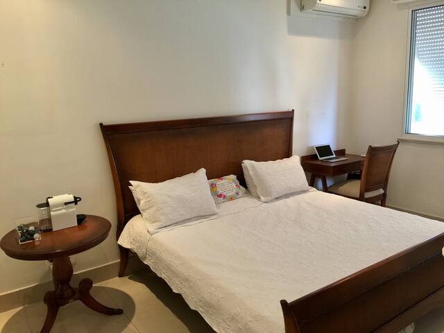 Moderno 3 Quartos, prédio beira-mar no Leblon gallery image 4