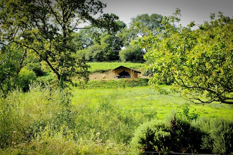 Oak Apple Lodge, stunning views on organic farm