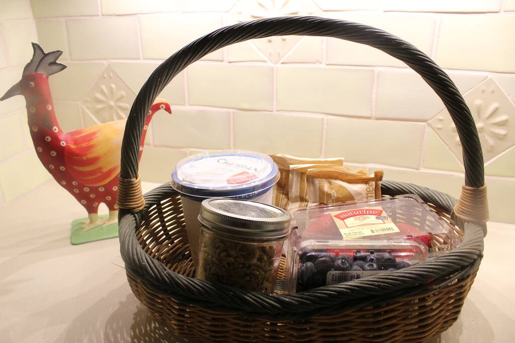 FREE Continental breakfast for the champions!