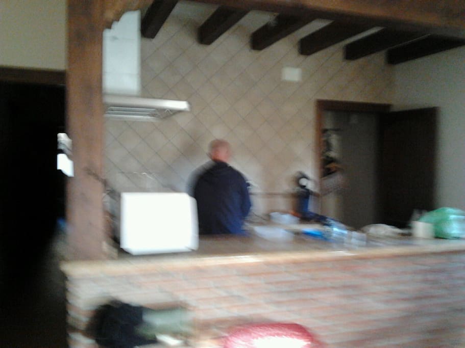 Cocina nueva como toda la casa, estilo rural pero moderno