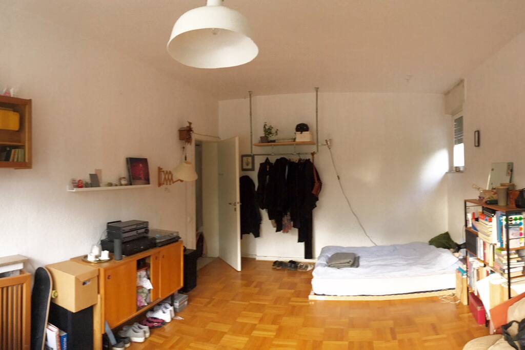 Das private Zimmer mit Balkon