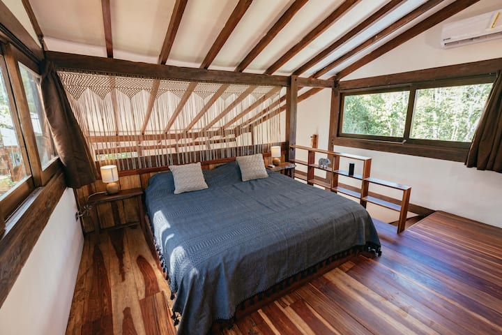 Upstairs room with king size bed 