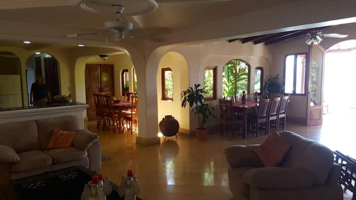 Casa Castillo: Million Dollar View Of Lake Apoyo - Nicaragua
