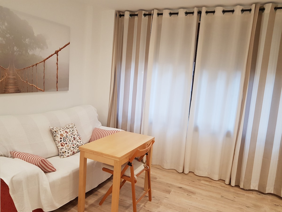 Top Airbnb: Apartahotel Resitur in Triana Este