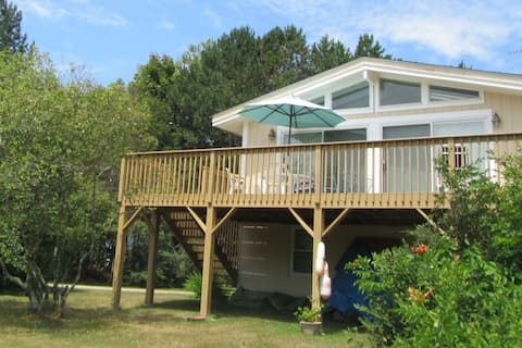 Blueberry Patch - fantastic deck, family friendly