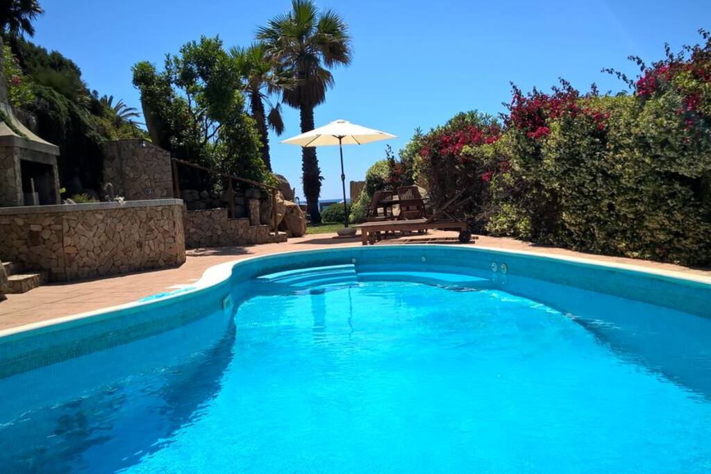 Villa pool ON THE BEACH, SARDINIA - Villen zur Miete in Villasimius