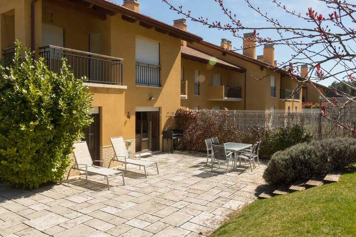 NICE TOWNHOUSE IN RIOJA.