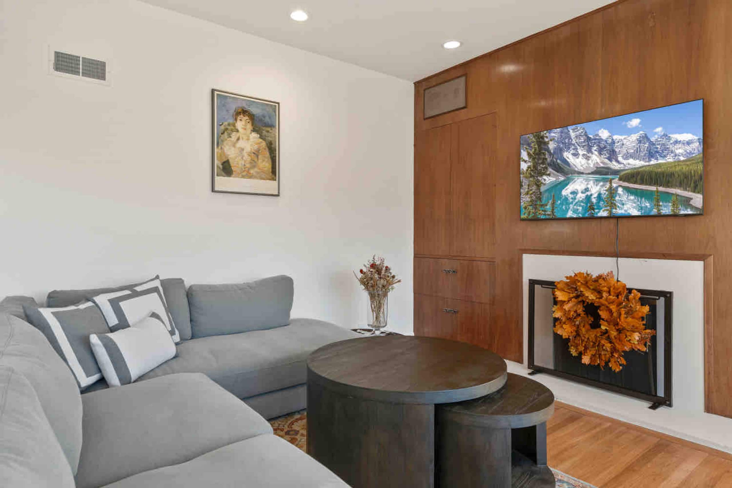 Condo in San Francisco · ★5.0 · 2 bedrooms · 2 beds · 1 bath - Image 2