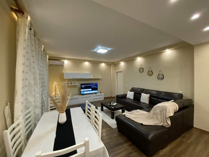 Town Square Apartment Tirana - Tirana