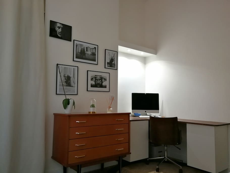 Espace bureau dans chambre