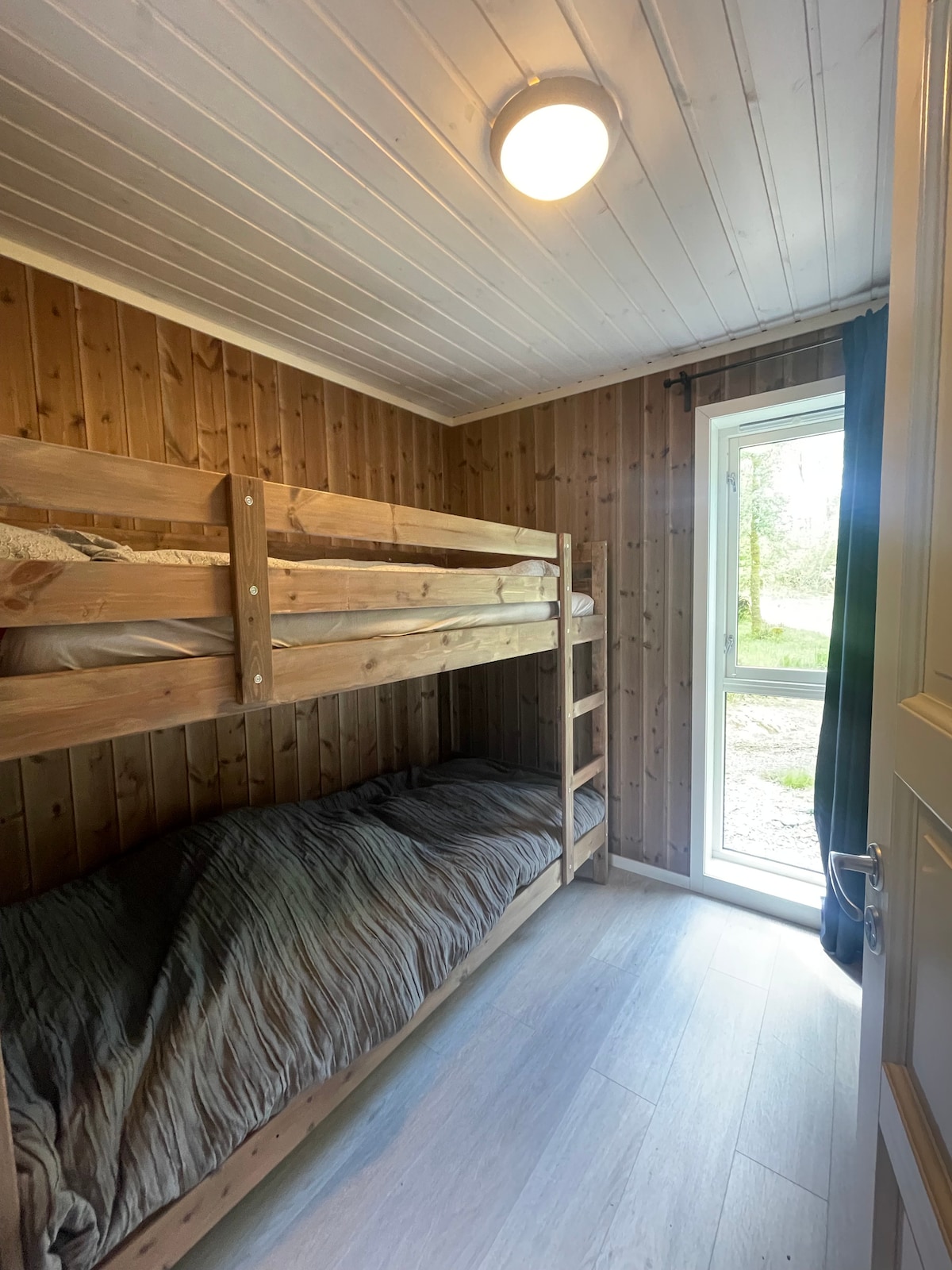 Chumba cha kulala cha 3 w/kitanda cha ghorofa