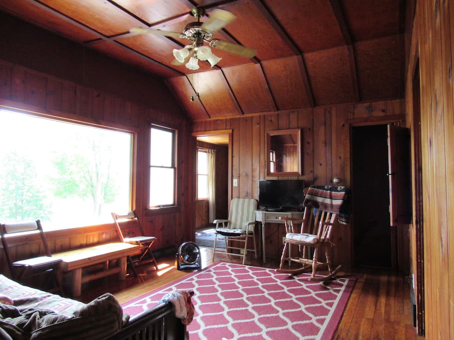 Living room looking to south bedroom