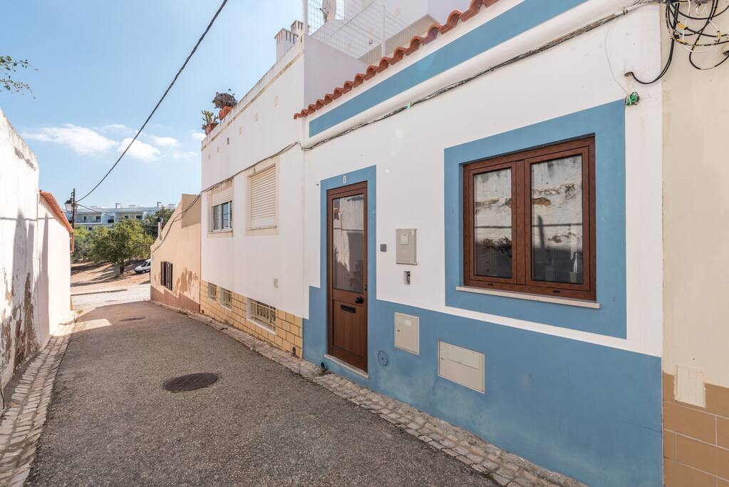 Casa da Tita Alvor exterior view