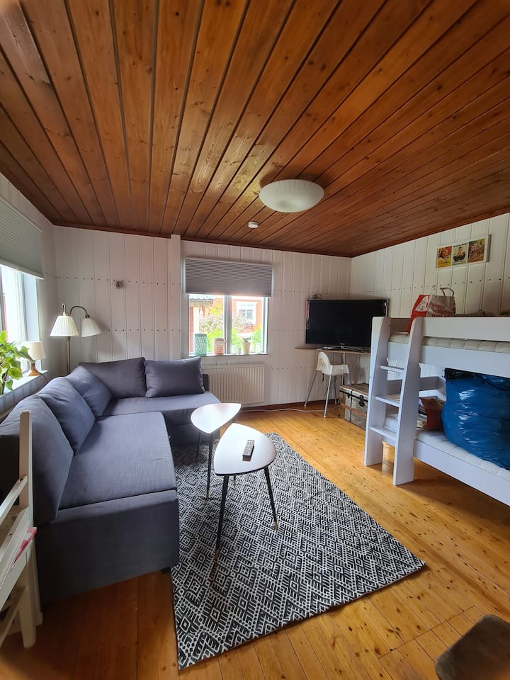 Skogshöjd. Litet Mysigt Hus. Tre Rum, Kök. - Kristinehamn