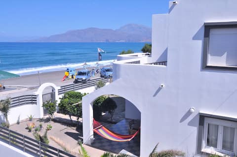 Successful Airbnb property: Kalamaki Sea Side in Δήμος Φαιστού