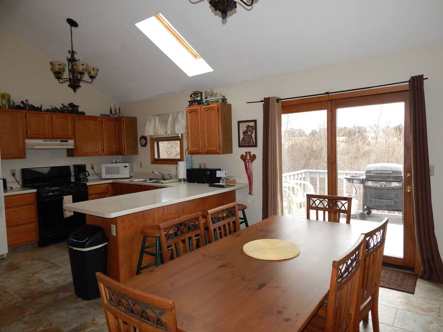 Kitchen/Dining