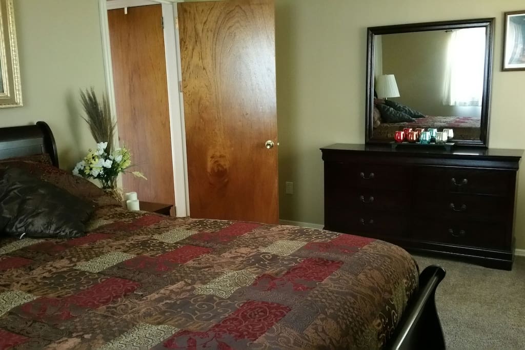 Use of dresser/closet/night table