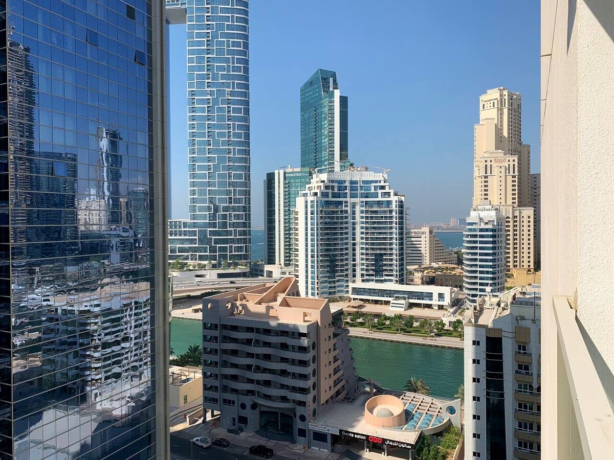 03 Grand studio moderne Marina de Dubaï et vue sur la mer Appartements à louer à Dubaï