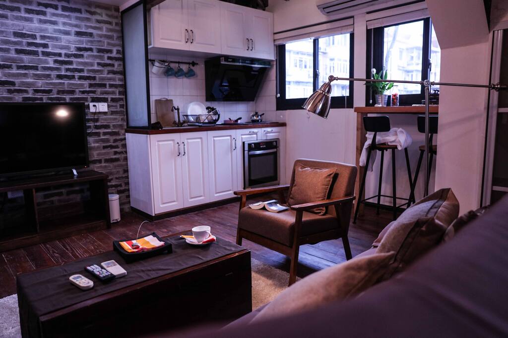 The sitting room|客廳