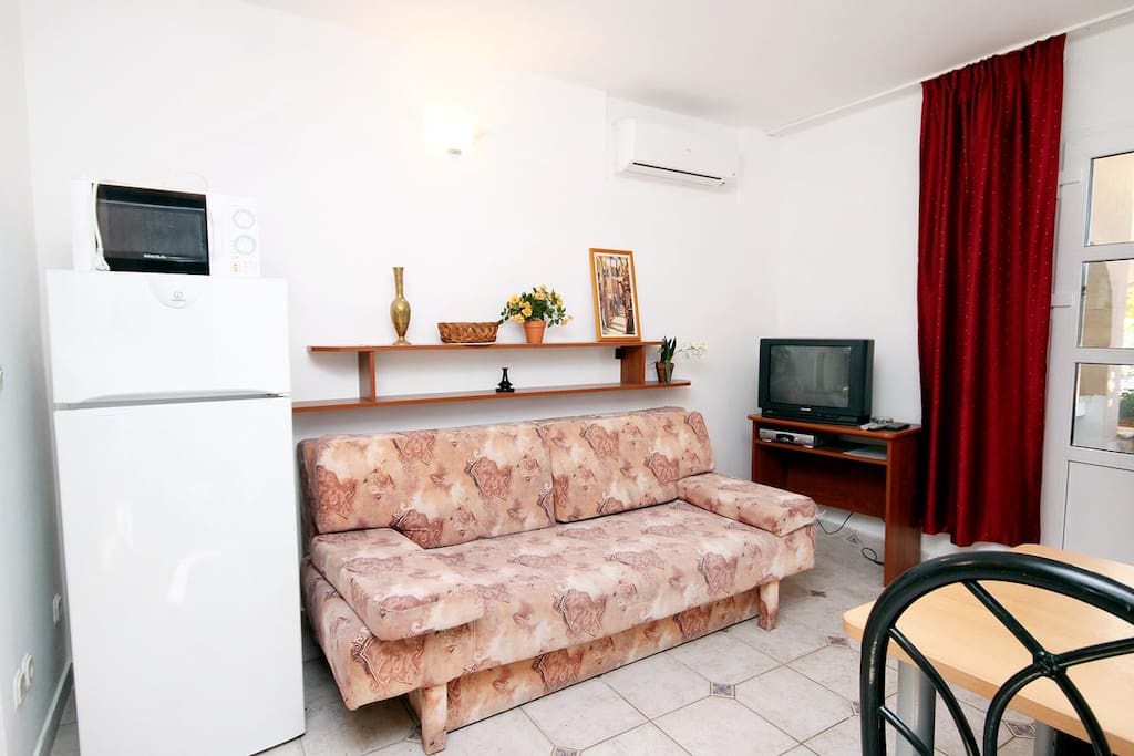 Living room, Surface: 6 m²