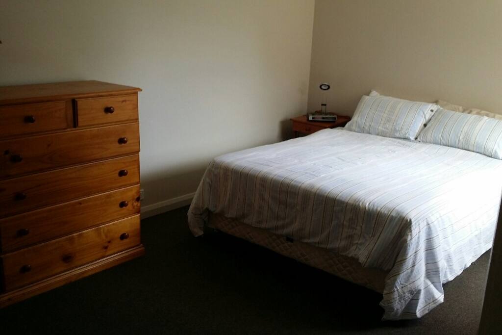 Queen Bed