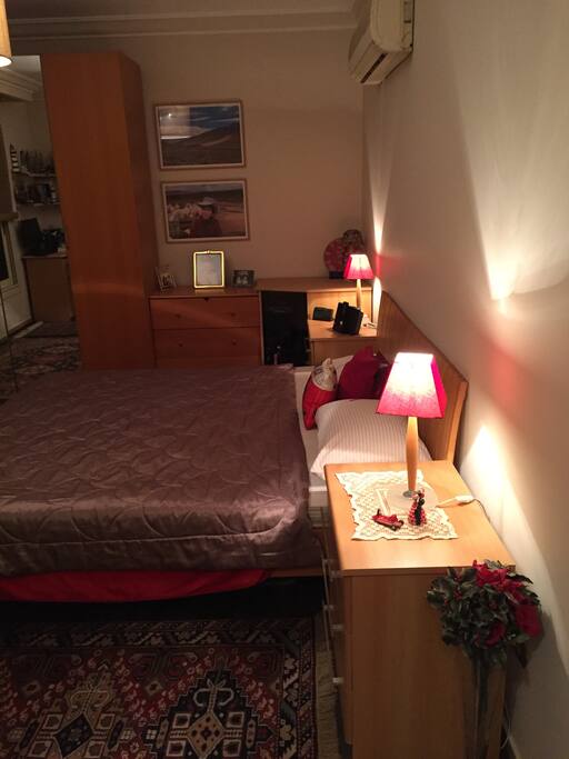Spacious room with King bed