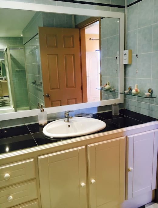 Master bedroom bathroom/toilets