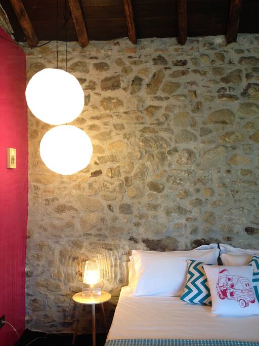 Room 01