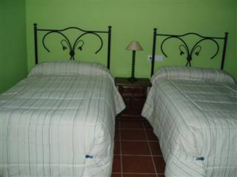 HABITACION CON BAÑO