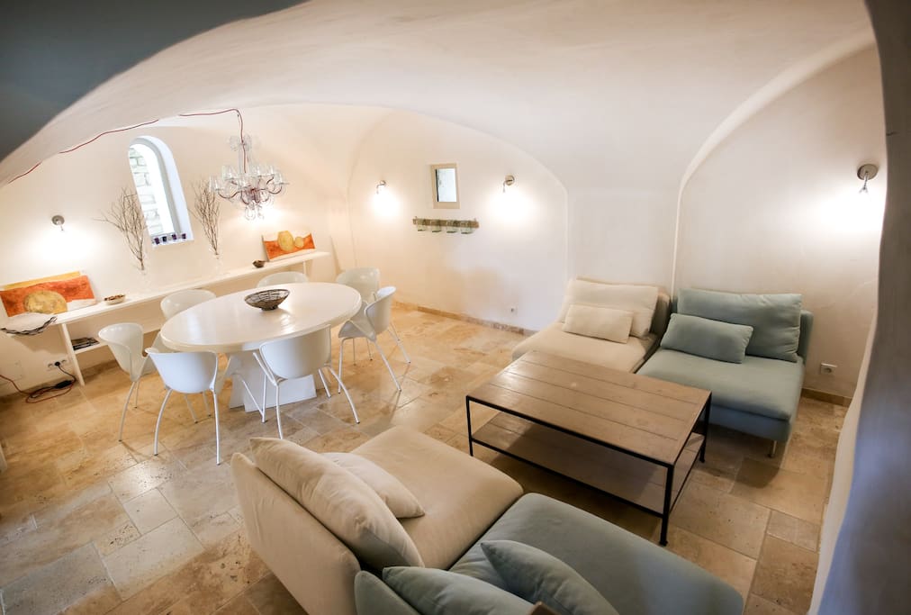 Le salon, salle à manger