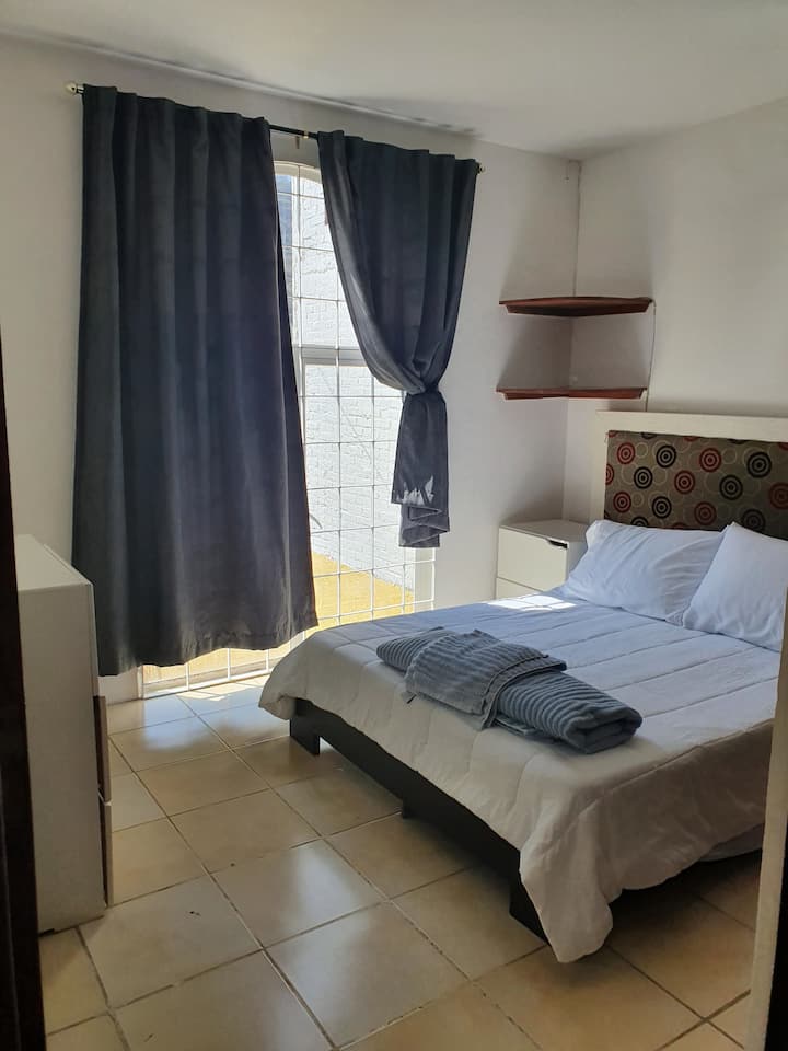 หน้าต่างห้องนอนคู่
มองเห็นสวน 