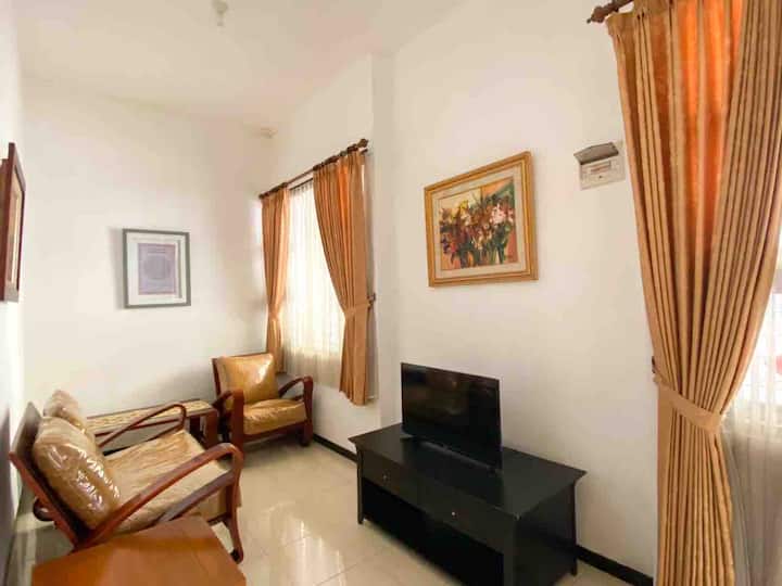3br Full Ac | 500m To Al-akbar Mosque & Toll Roads - Surabaya
